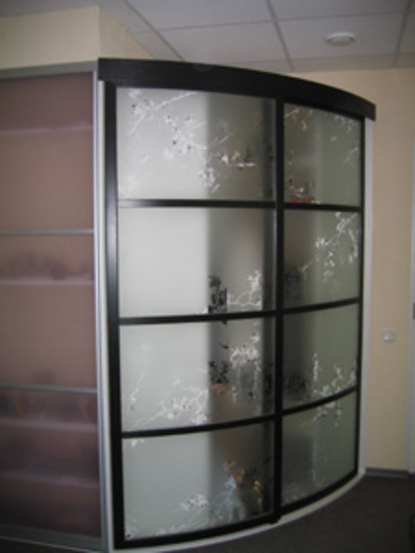 Шкаф купе радиусный с рисунком на стекле Тихорецк